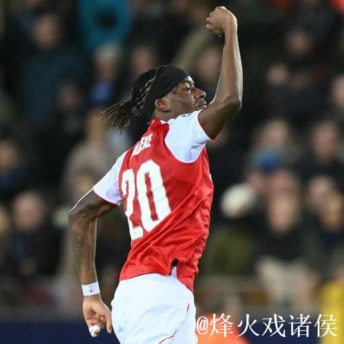 马杜埃凯获评欧冠之星：世界波与头球双响